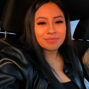 Meet your Posher, Elsa